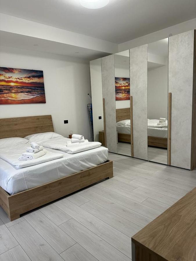 Cavour Apartment Center Bardolino Exterior photo