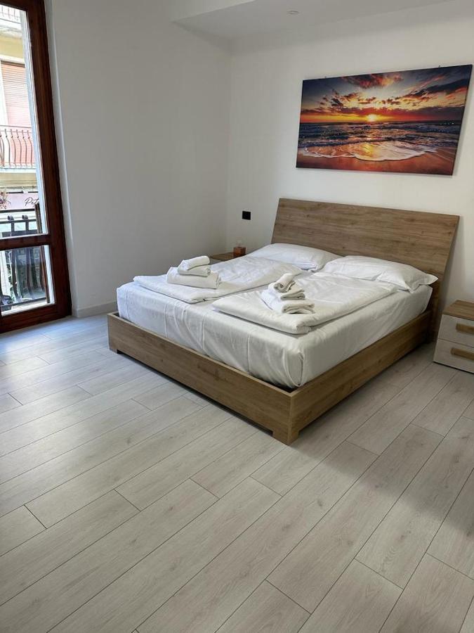 Cavour Apartment Center Bardolino Exterior photo